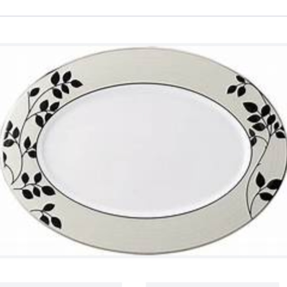 N22-NEW Mikasa Serving Platter Platinum & Cream "Naomi" Pattern - Picture 1 of 7